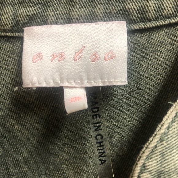 Dress - Picture 3 of 4